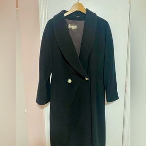100% cashmere coat.Size6.